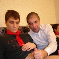 Mature man having fun with two boys - Picture 2