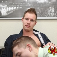 Tyler puts the squeeze on Dylan - Picture 29