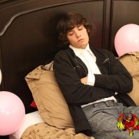 When the stripper doesn't show, the best man steps up! - Picture 3