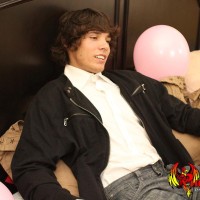 When the stripper doesn't show, the best man steps up! - Picture 9