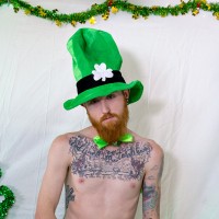 Dom Ty wanks his cock for St. Patrick’s - Picture 11