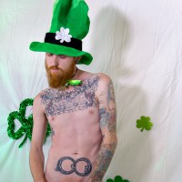 Dom Ty wanks his cock for St. Patrick’s - Picture 16