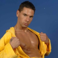 Julian Veneziano posing nude - Picture 16