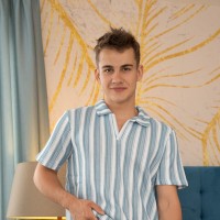 Simeon Krayev posing naked - Picture 3