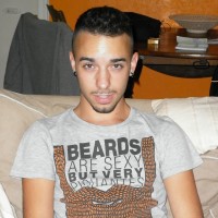 Alex Kiffuer posing - Picture 2