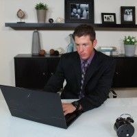 Tanner Wayne fucks a co-worker - Picture 1