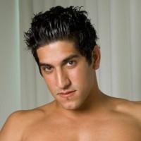 Tony Capucci jerks off - Picture 14