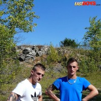 Joseph Mercury and Roberto Mercury outdoor - Picture 1