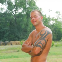 Jimmy Visconti posing nude outdoor - Picture 16