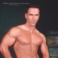 Henrik Toth exposes his heat - Picture 6