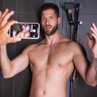 Shower Peepers - Picture 7