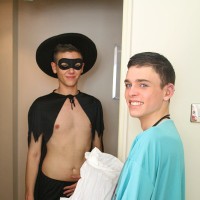 Lloyd Adams & Aaron Aurora - Picture 1