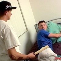 Ian Madrox spanks Jeremiah Johnson - Picture 4