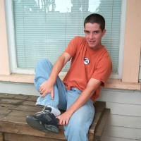 Stephen's sneakers - Picture 2