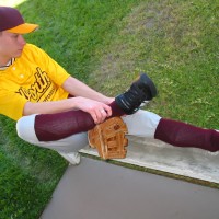 Ryan shows his sneakers - Picture 3