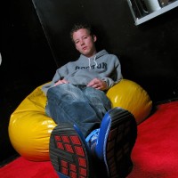 Ryan shows his feet - Picture 3