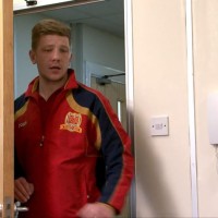 Coach Derek - Picture 1