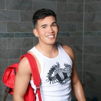 Liam Troy jerks off - Picture 1