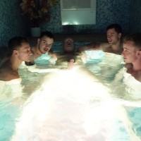 In the gay sauna - Picture 1