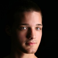 Handsome young gay guy - Picture 10