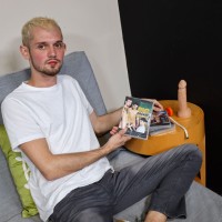Christian Ace gets fucked by Drake Von - Picture 1