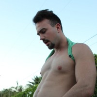 Mason Lear take a piss - Picture 17
