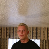 Alex Strauss shows off his cock - Picture 2