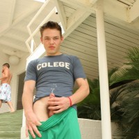 Jeremiah Johnson outdoor piss - Picture 3