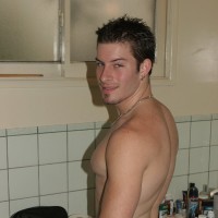Mike Roberts enjoys himself - Picture 19