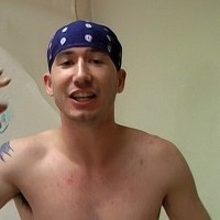 Bedroom oissing orgy - Picture 23