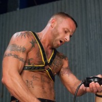 Blue Bailey fucks Derek Parker - Picture 15