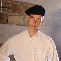 Roman Herman in kilt - Picture 1