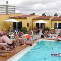 Gangbang Party - Picture 1